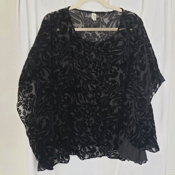 Endless Designs Woman Black Velvet Floral Pattern Sheer Lightweight Poncho - Picture 1 of 13